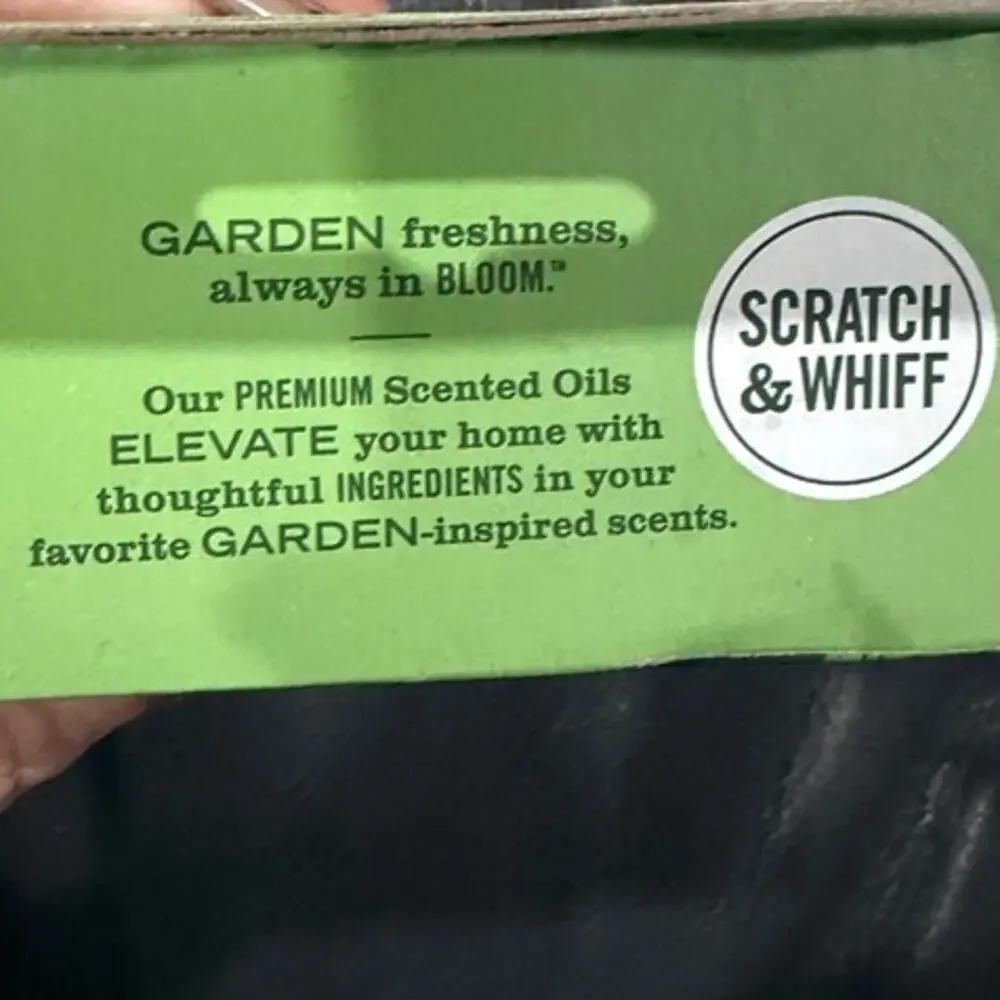 NIB Mrs. Meyer's Clean Day Scented Oil Refills Fresh Cut Grass 2 Pack